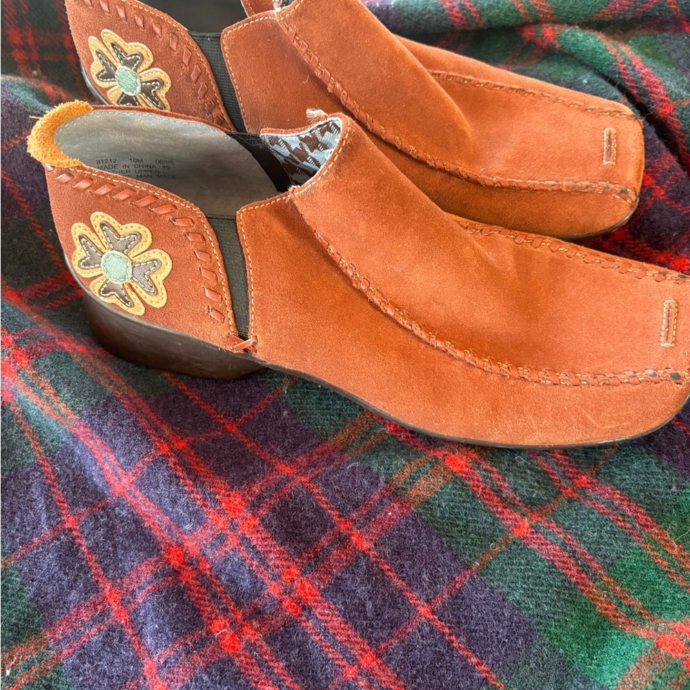 Indigo By Clark’s Women’s Genuine Suede Leather Rusty Brown Size 10M